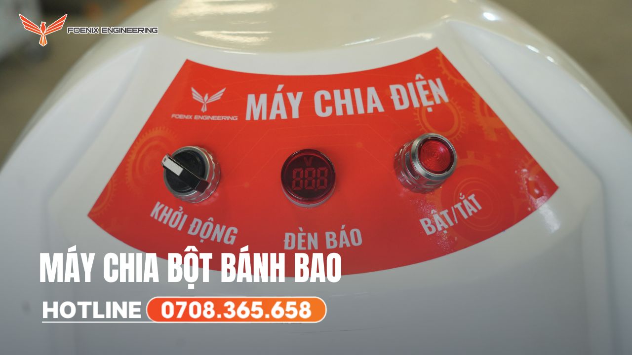 Bảng điều khiển của máy chia bột làm bánh bao