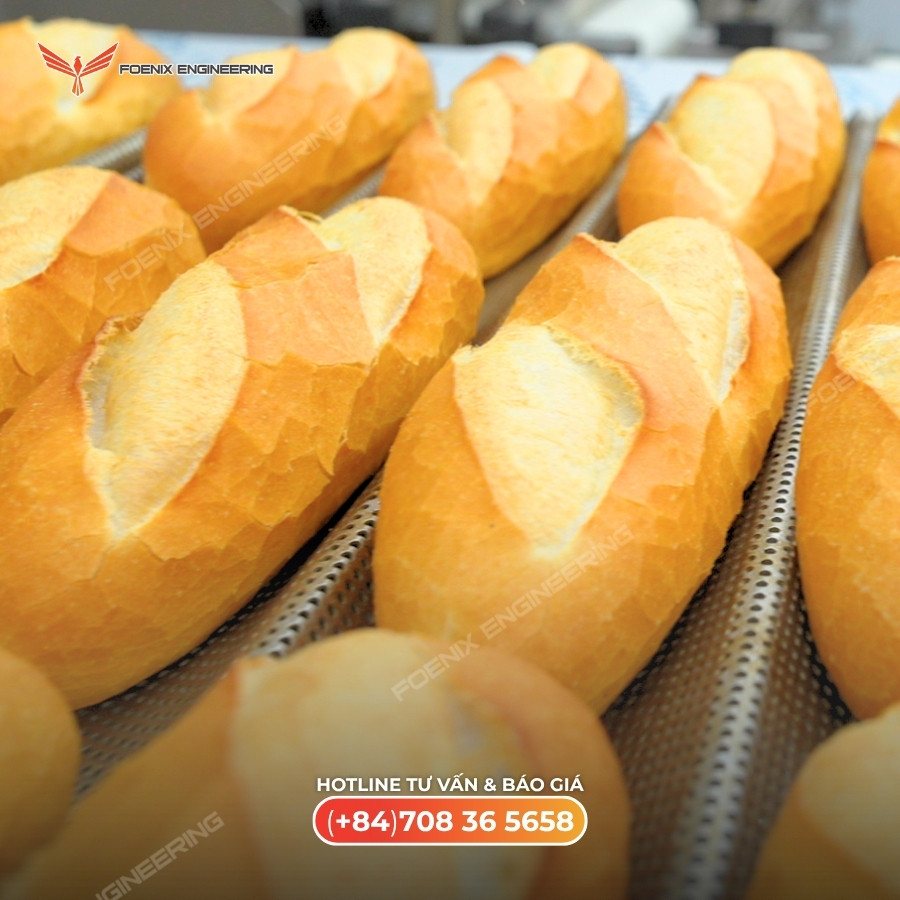 Ổ bánh mì đông đá sau khi nướng chín vàng giòn