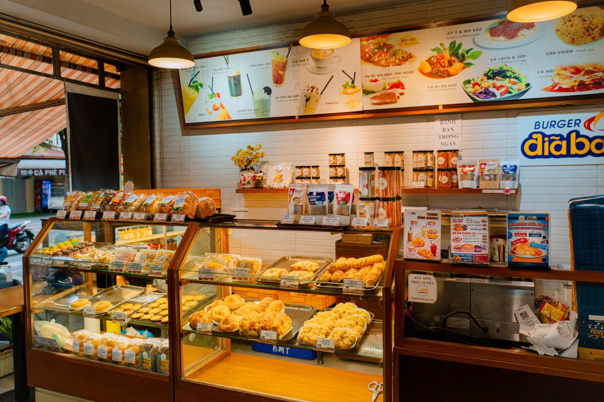 bánh mì tươi