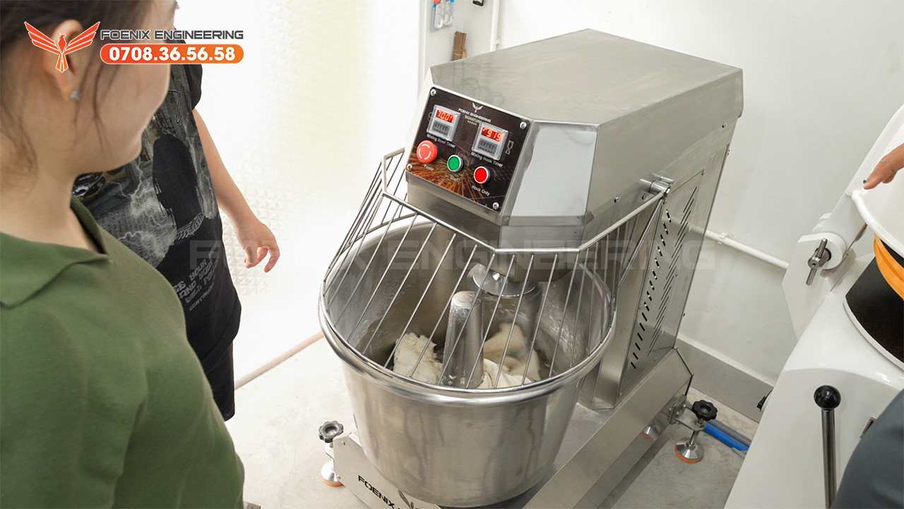 cách làm bánh mì cấp đông trộn bột làm bánh mì cấp đông