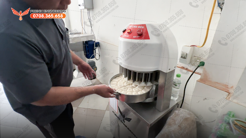 Chi tiết dàn máy mở tiệm bánh mì Sài Gòn ở Lào Cai