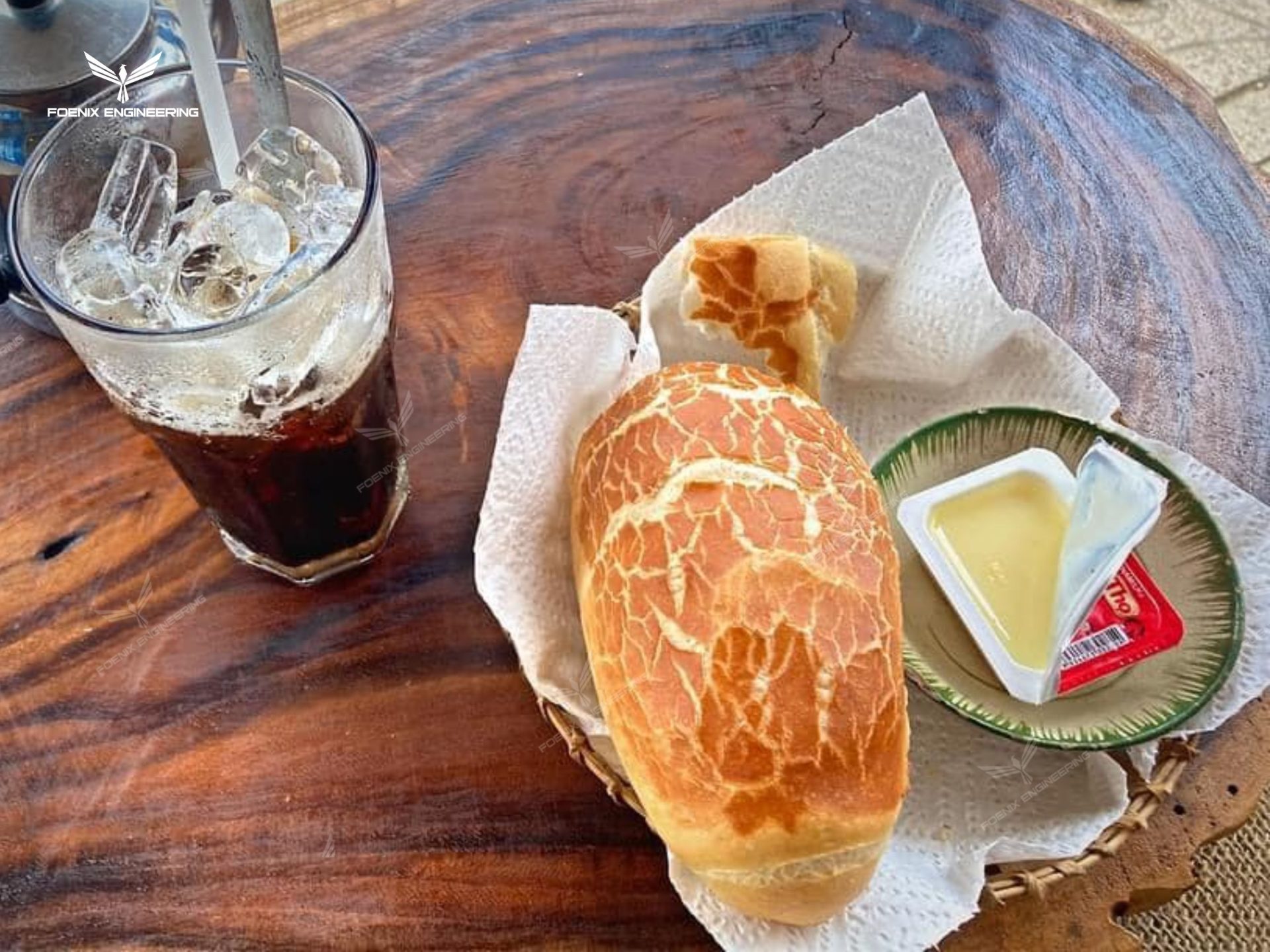 Bánh mì da beo ăn kèm sữa