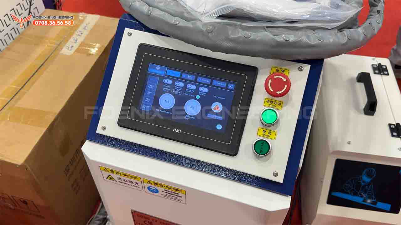 Đầu tư công nghệ hàn bấm ngay triển lãm VietAd 2026