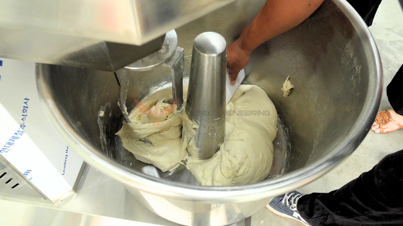 lớp học làm bánh mì để đi định cư
