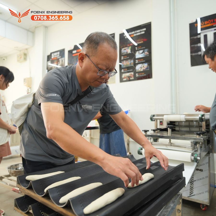 khóa học làm bánh mì để mở tiệm