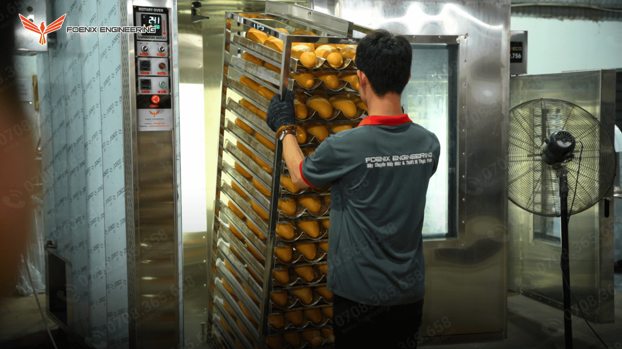 Kinh nghiệm dùng lò xoay nướng bánh mì đều