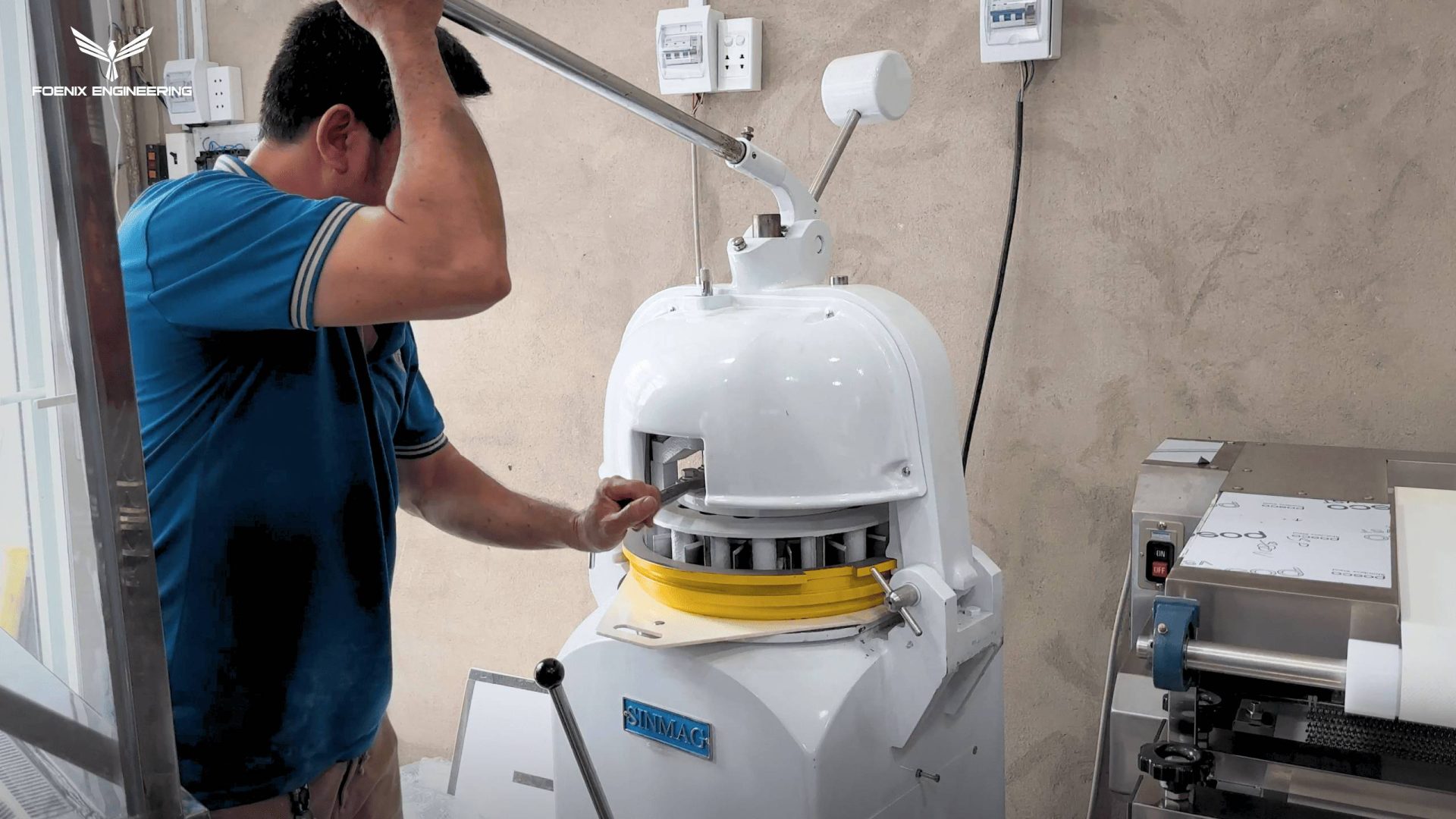 Máy chia bột vo tròn hiện đại