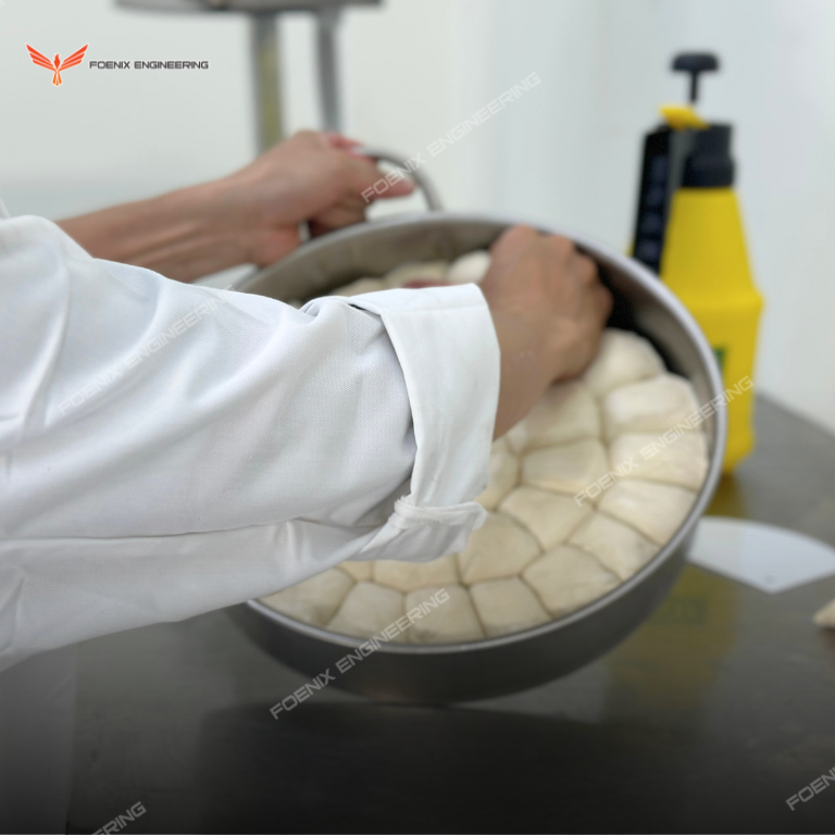 Chia bột bánh mì Thành Cổ bằng máy chia