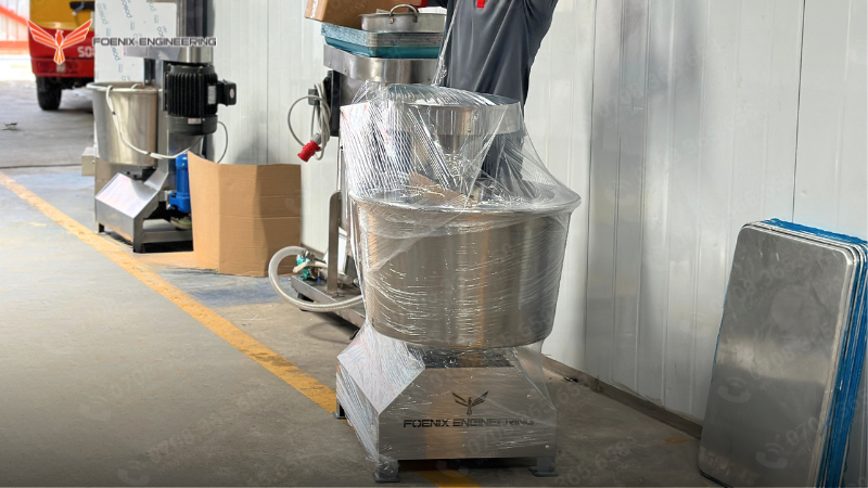 Khách Nha Trang vào Sài Gòn chốt máy trộn bột bánh mì 15kg