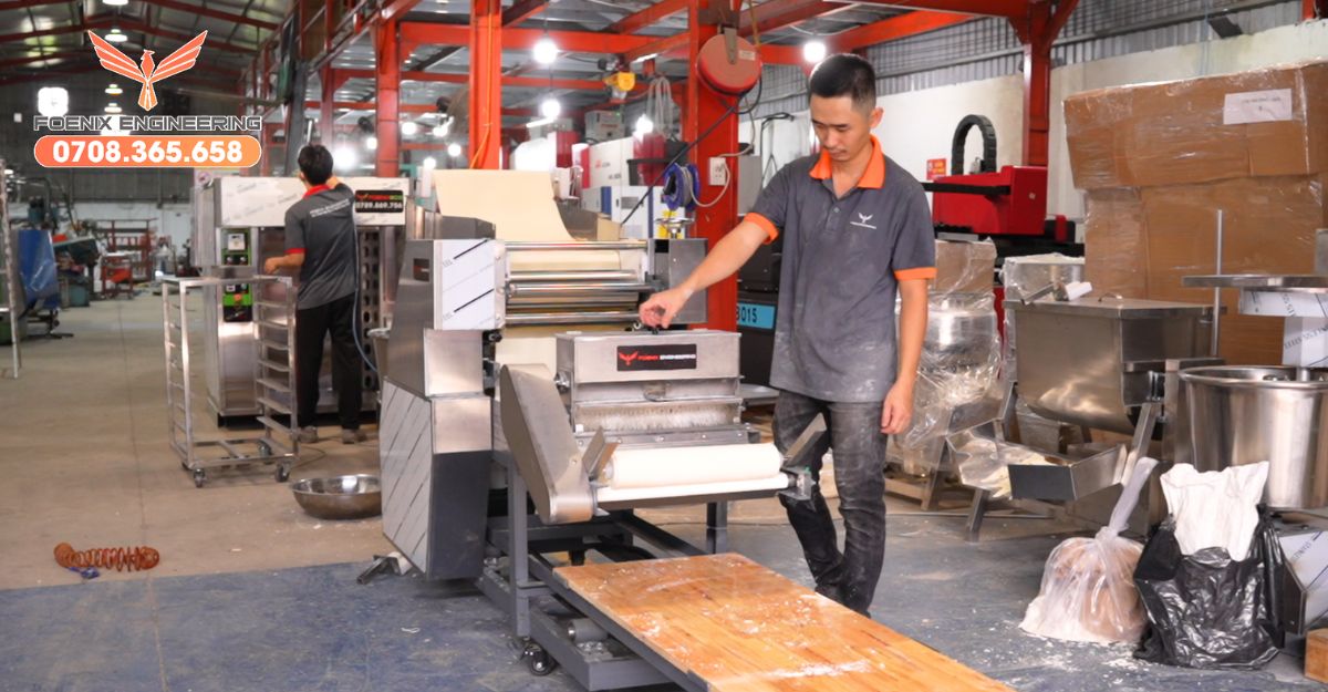 Thiết bị làm mì tươi tích hợp tạo dải, cán, cắt sợi