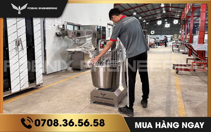 Máy trộn 12kg được nghiên cứu và sản xuất từ đội ngũ kỹ sư nhiều năm kinh nghiệm 