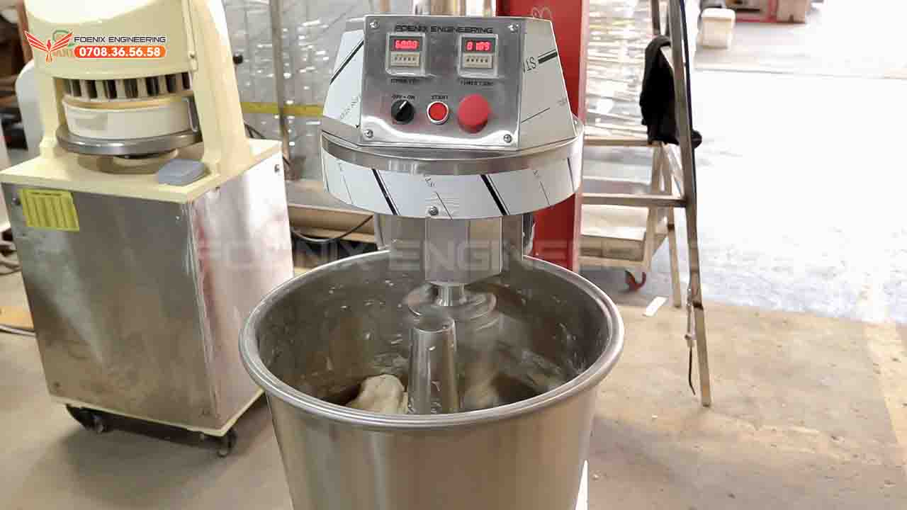 dây chuyền máy làm bánh màn thầu cối trộn bánh bao