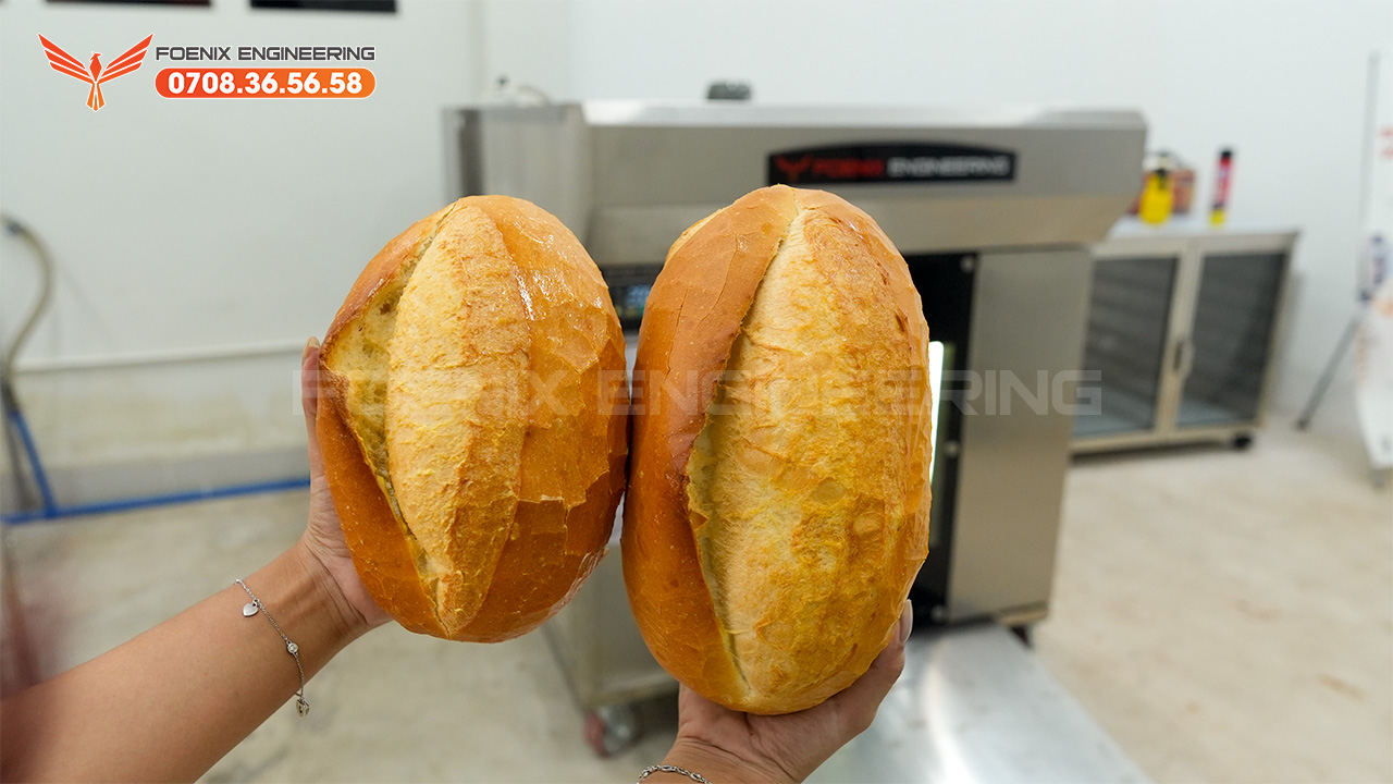 Mở lò bánh mì Thành Cổ đầu tư máy gì?
