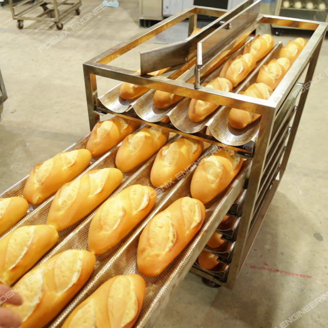 bánh mì Việt Nam chín vàng